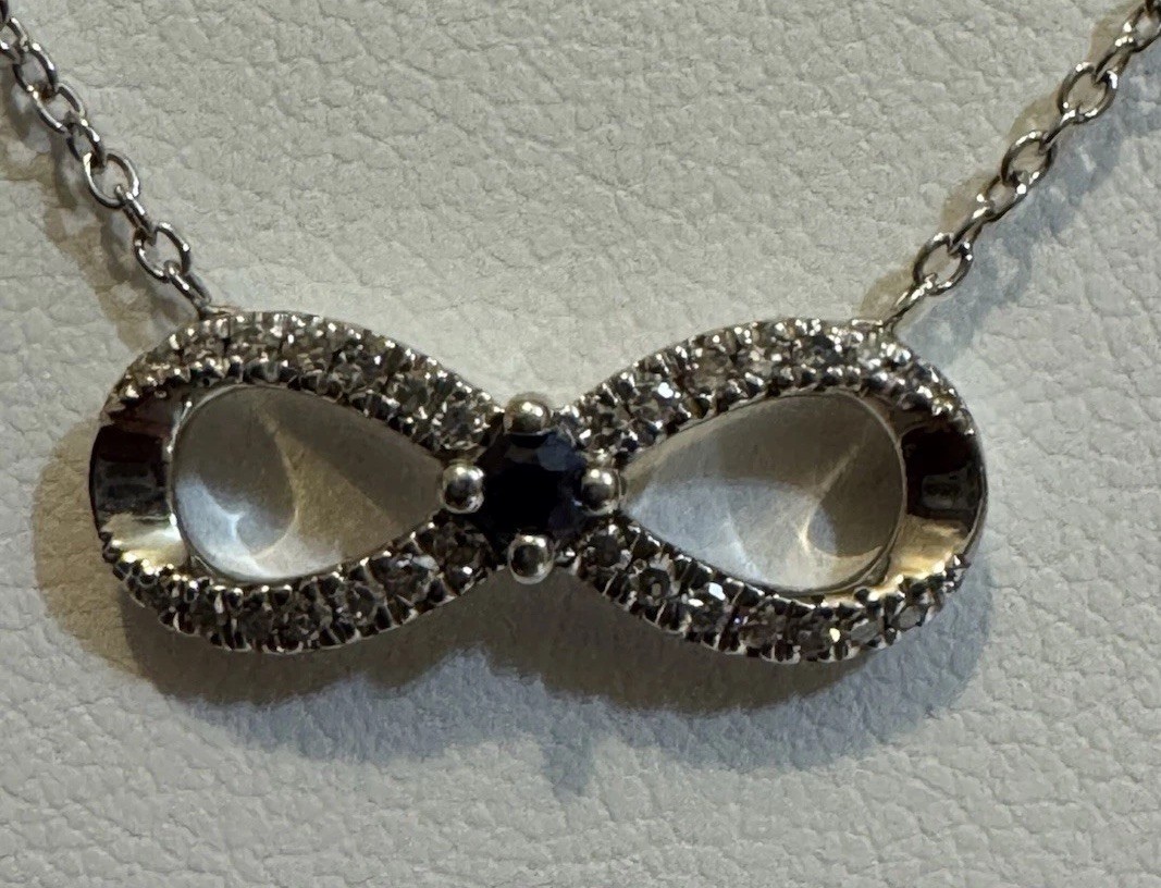 Vera Wang Infinity Pendant Necklace Sapphire And Diamonds.