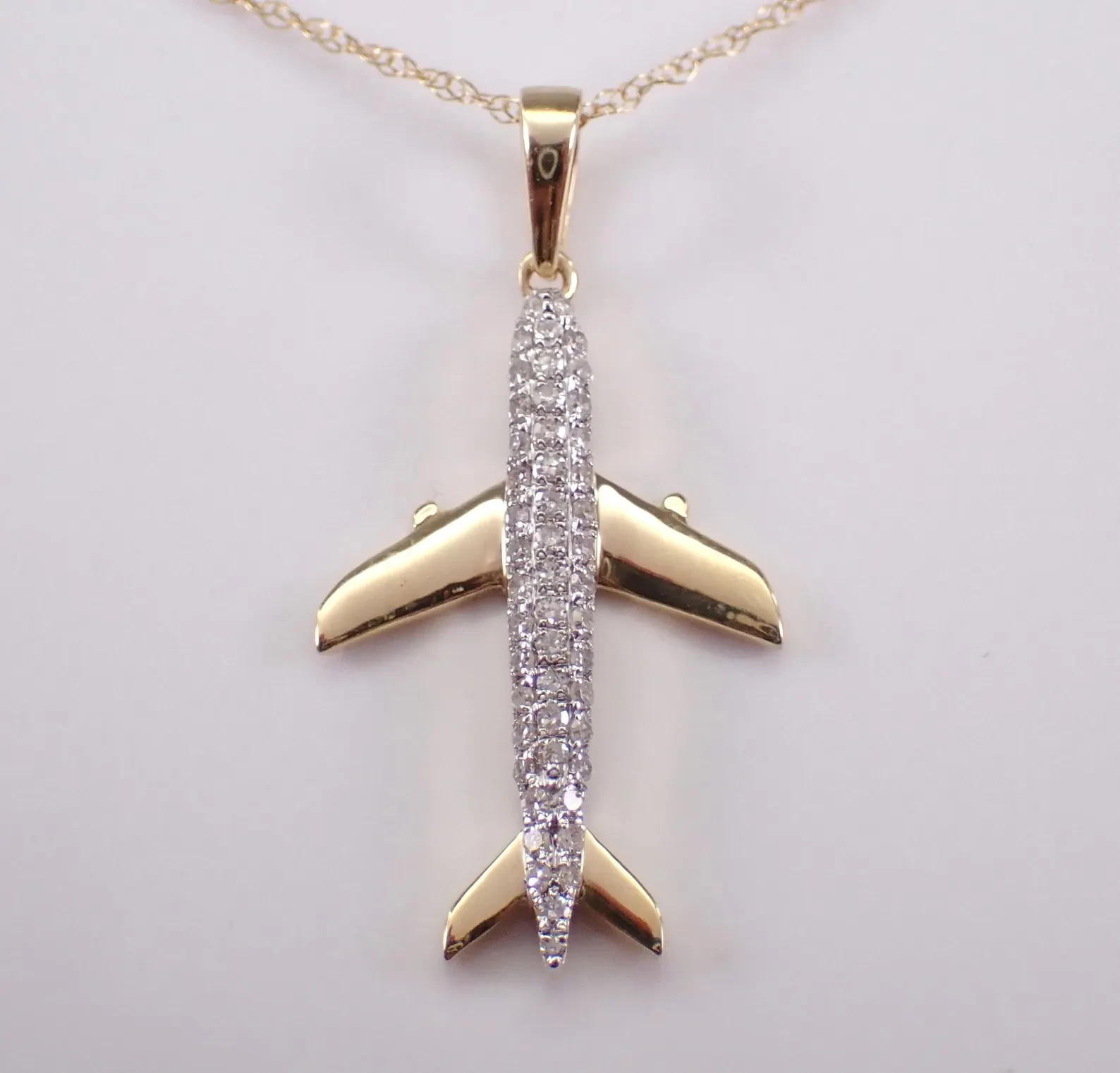 0.40 Ct Round Moissanite Airplane Pendant Womens Necklace 14K Yellow Gold Plated