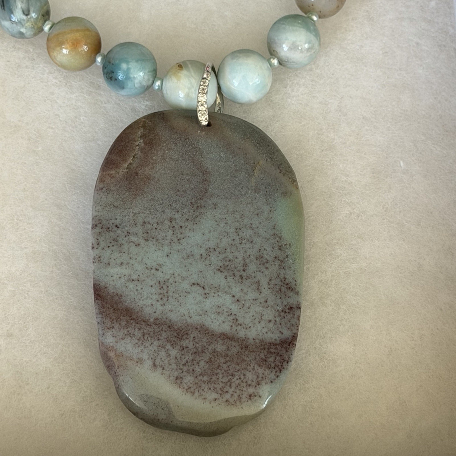 HAND CARVED NATURAL JASPER LADY PENDANT AMAZONITE PEARL NECKLACE EARRING SET