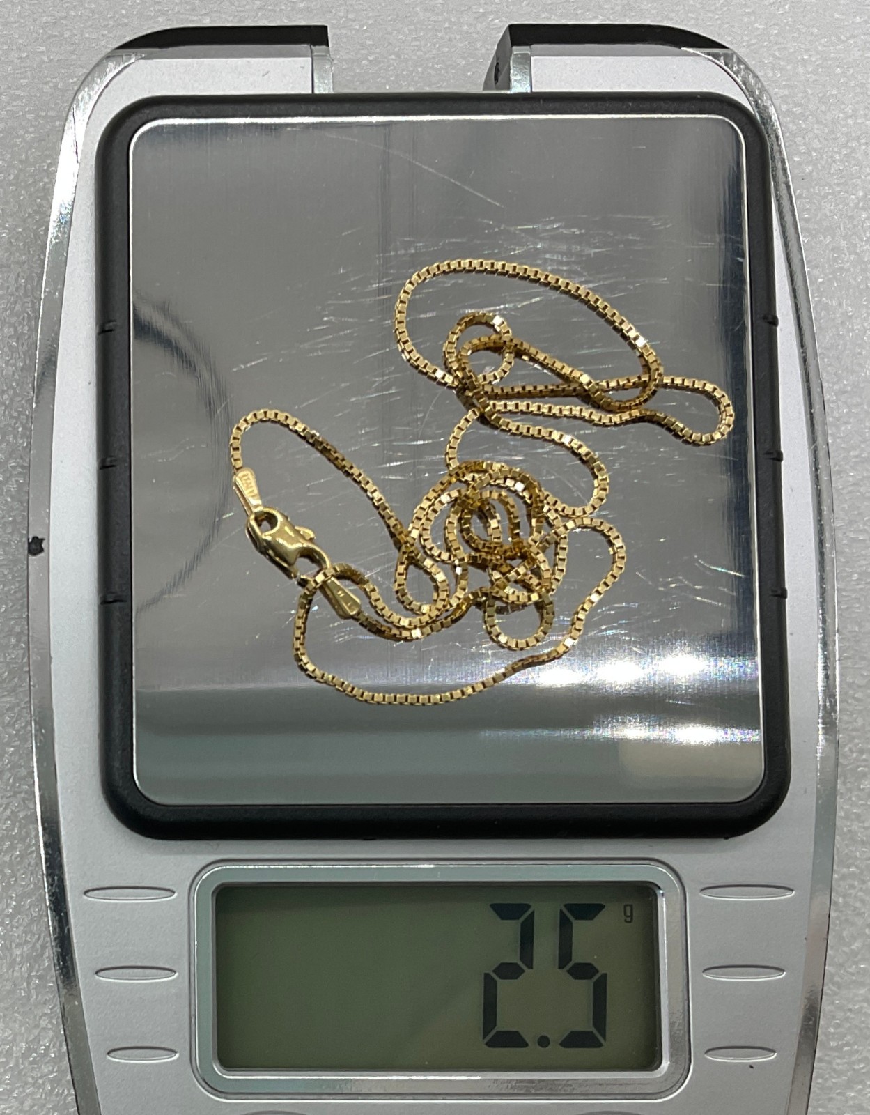 14k Gold Box Link Chain Necklace Unoaerre Italy 18in, 2.5g, 0.8mm