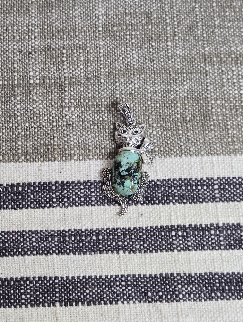 Cat Pendant NWT Turquoise Stone And 925 Sterling Silver