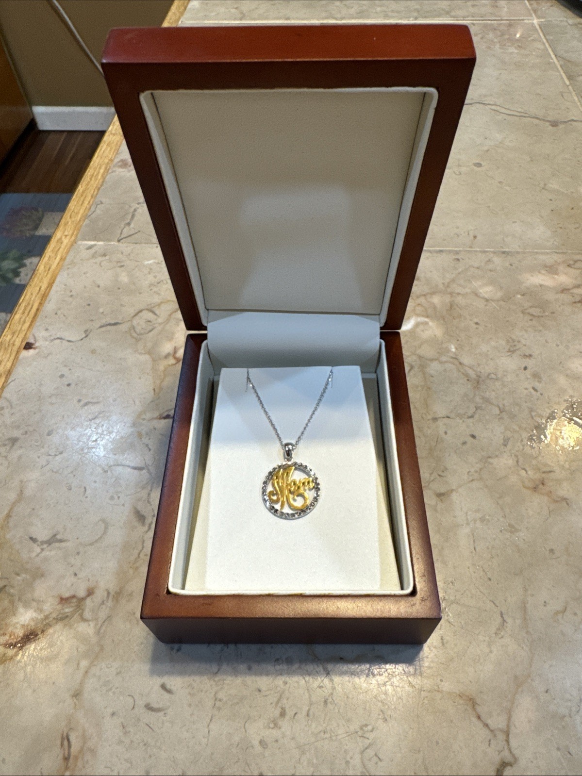 Multi Tone 14kt White & Yellow Gold Diamond Cut “Mom” Pendant 2.8 Grams 14k Gold
