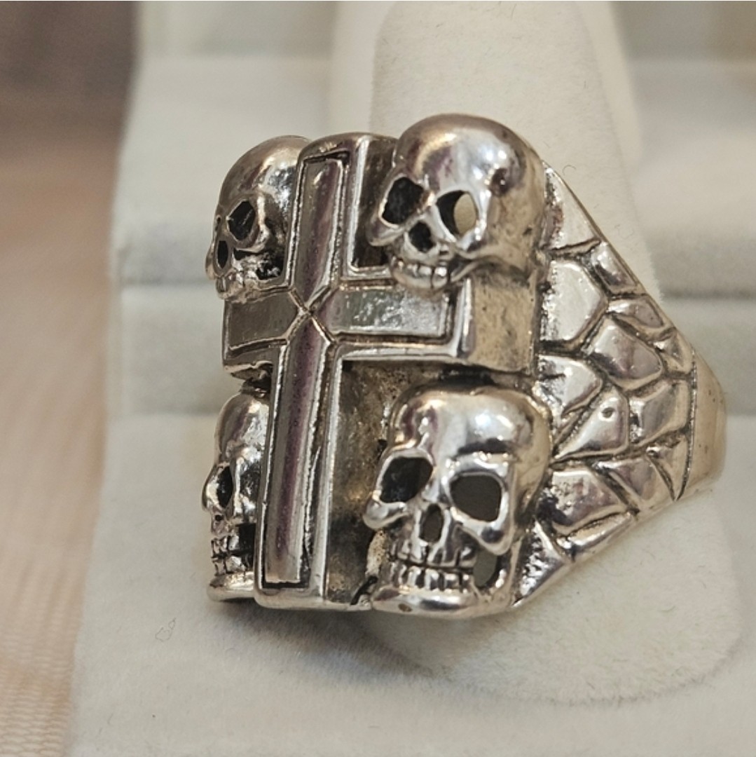 Gothic Skull Cross Sterling Silver Ring Size 9 US Band 16.07 grams