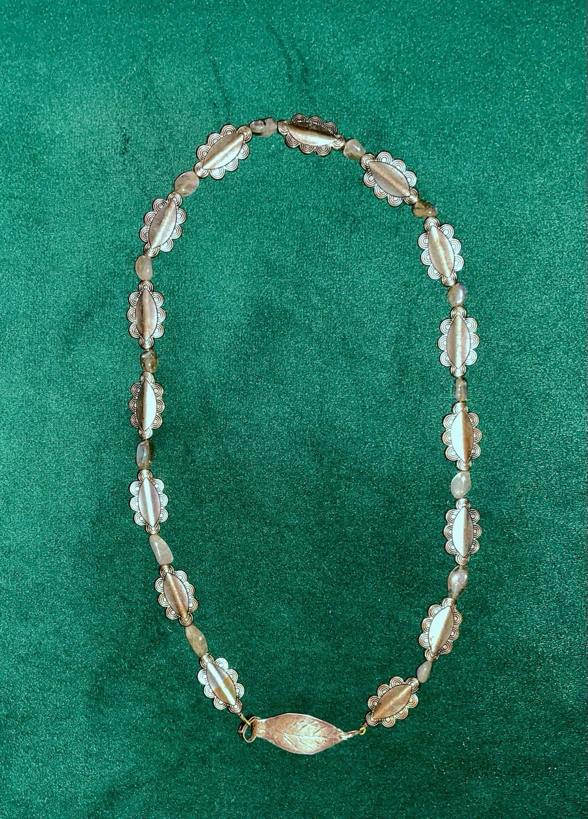 LABRADORITE NUGGETS NECKLACE with Silvertone Beads