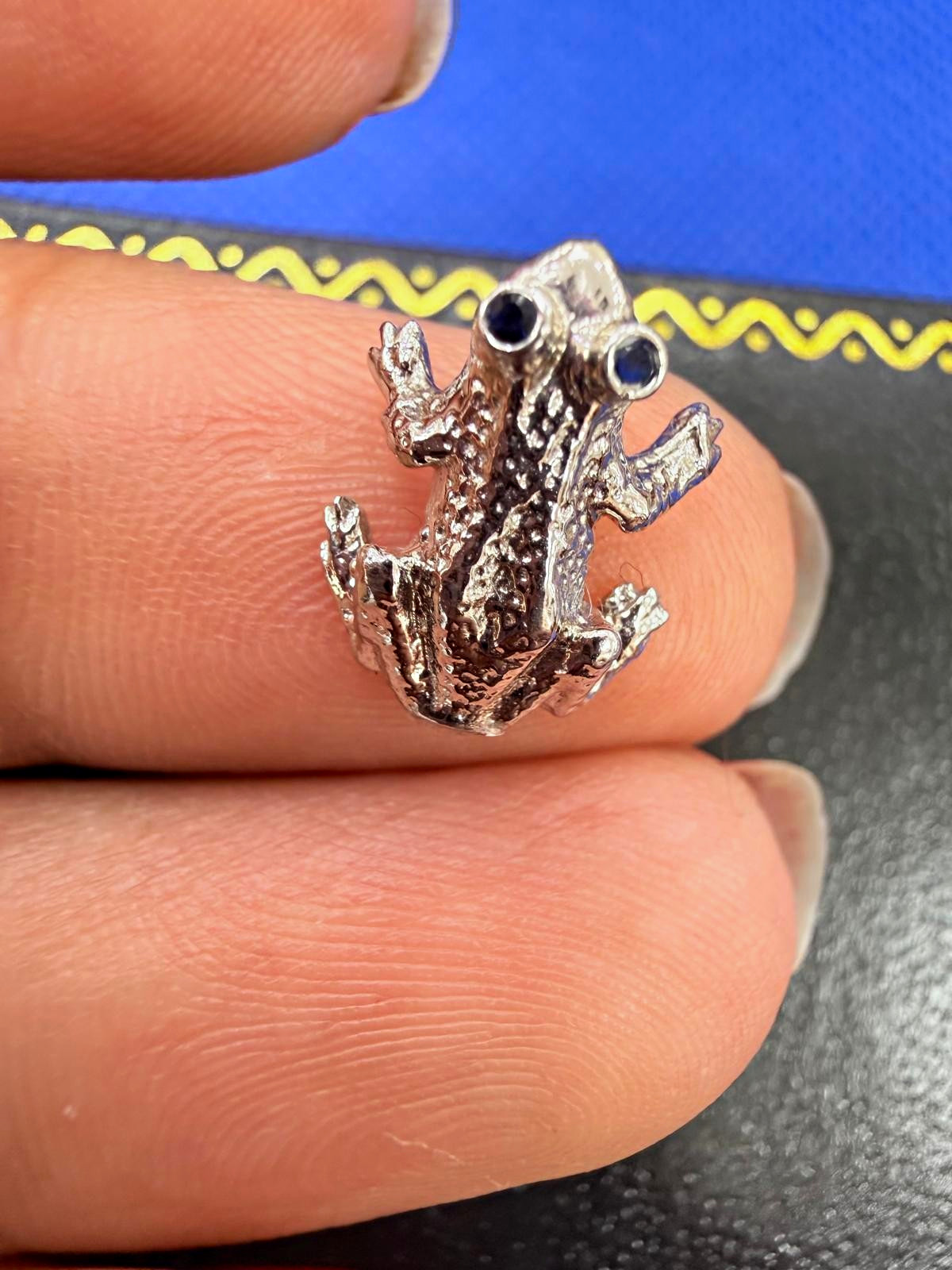 14kt White Gold Frog Pendant W/ Blue Sapphire Eyes