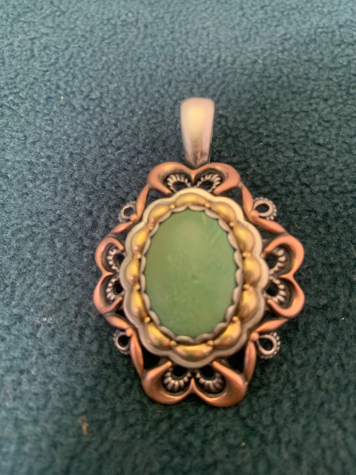 DESIGNER CAROLYN POLLACK STERLING SILVER MIXED METAL GREEN STONE PENDANT