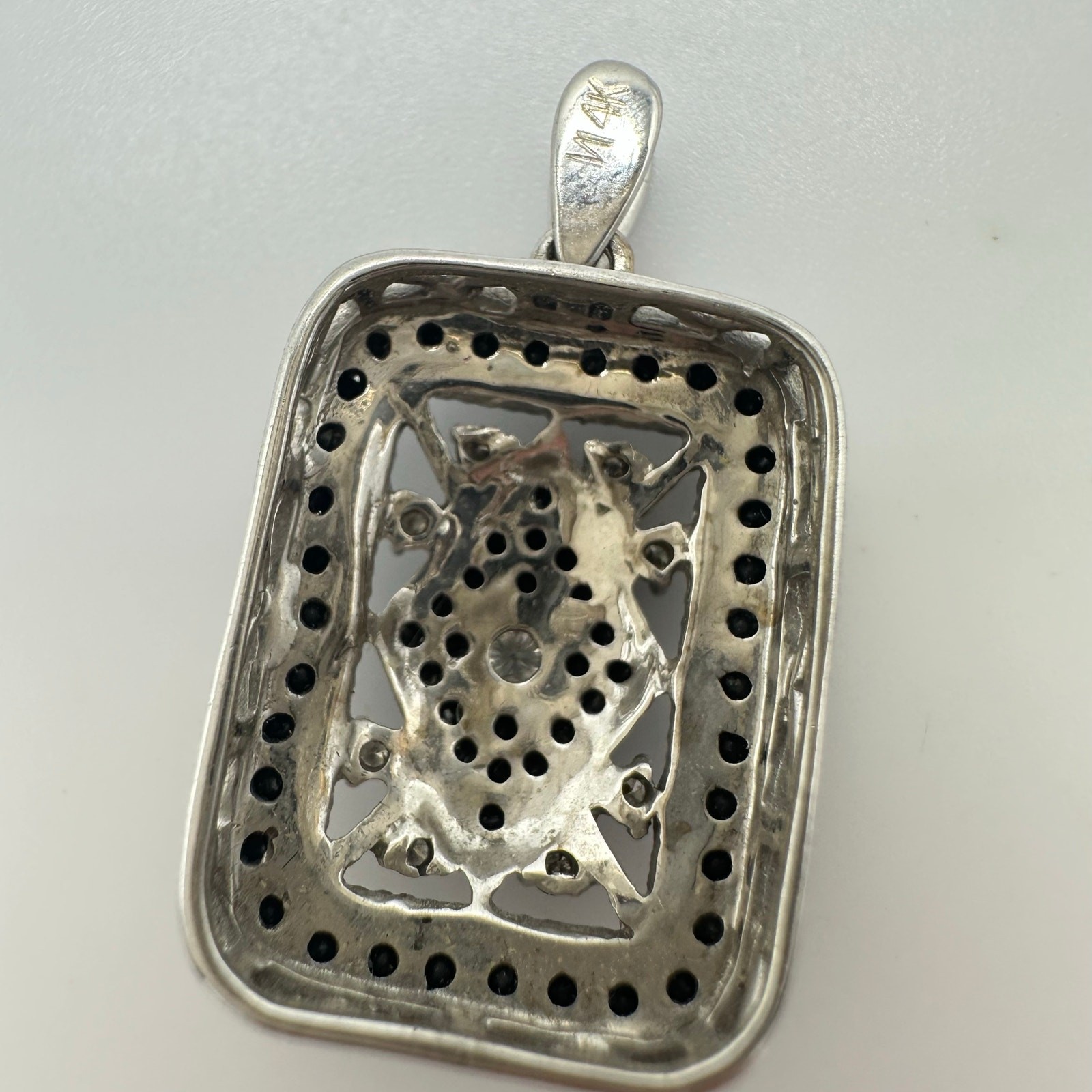 14kt solid white gold white black diamonds treated 0.50CTW pendant 3.13 grams