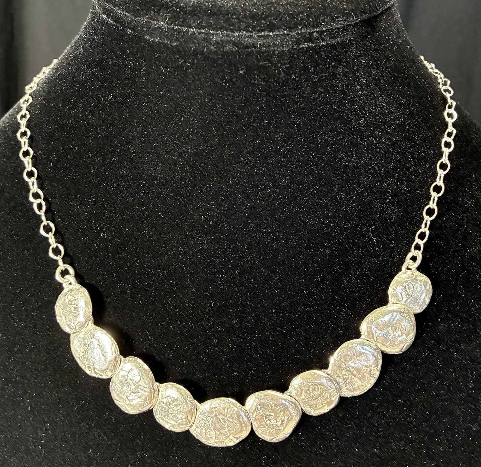 Silpada Sterling Silver Still Shining Hammered Disc 18″ Necklace 925