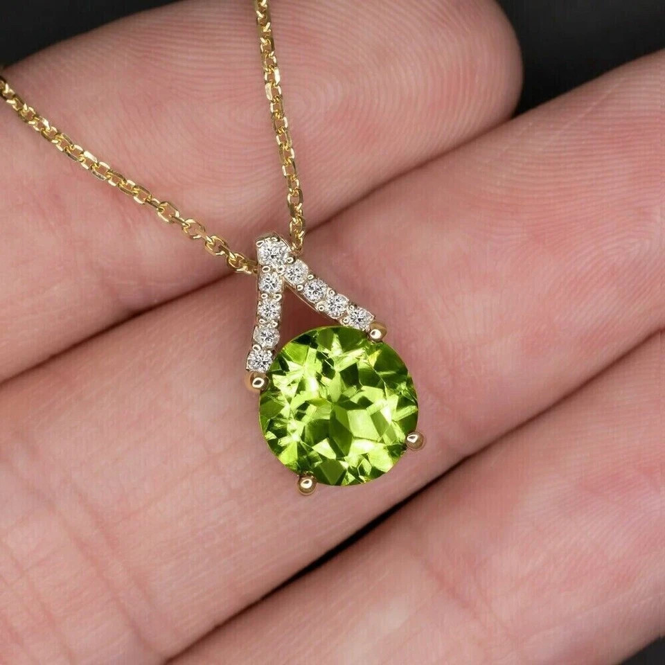 Peridot 1.50Ct LabCreated Diamond Round Solitaire Pendant 14K Yellow Gold Finish