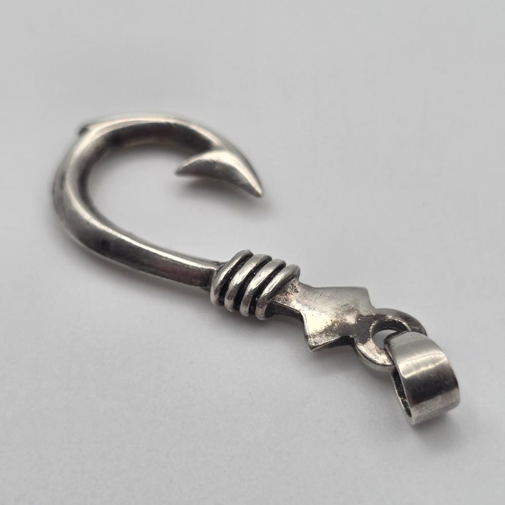925 Sterling Silver Nautical Fish Hook Line Bait Fishing Fisherman’s Pendant