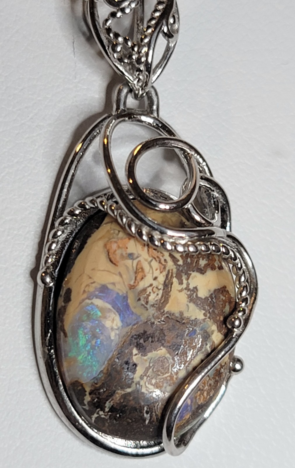 3ct. NATURAL SOLID AUSTRALIAN COOBER PEDY OPAL STERLING SILVER PENDANT & CHAIN