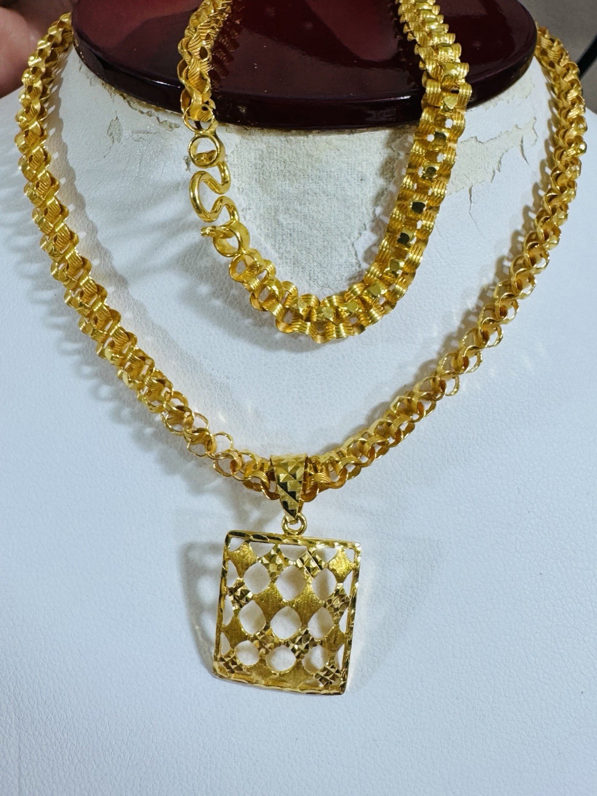 Solid 22K 916 Real Saudi Gold Rectangle Set Necklace 17”/17.5” Long 21.2g 6mm