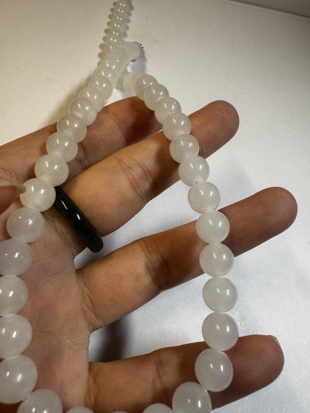 8mm Hetian white Jade Round beaded necklace new in box free shipping 17”