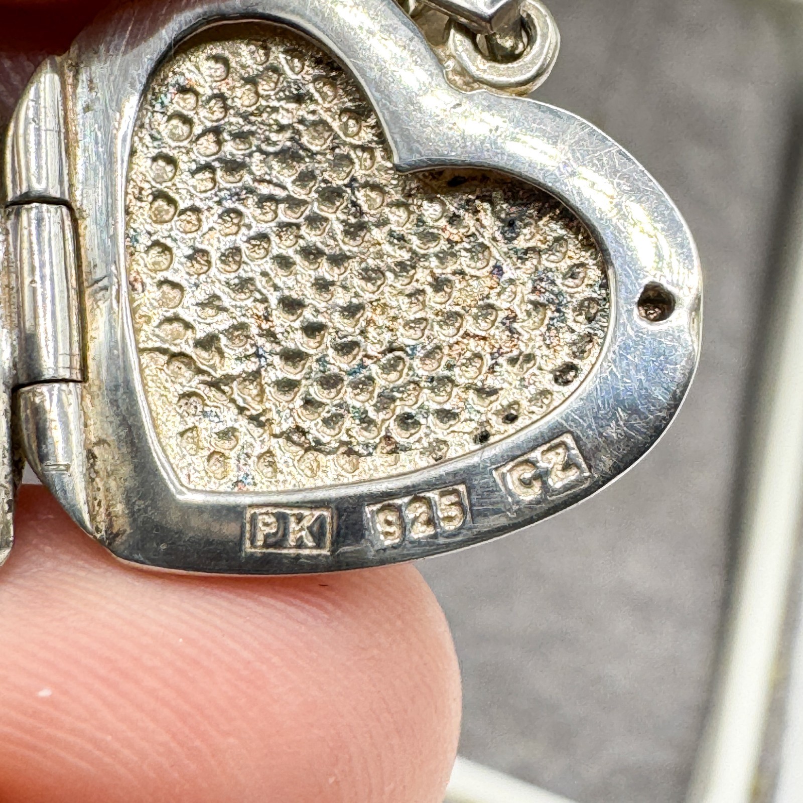 925 Sterling Silver Love Heart Photo Locket Pendant Necklace 40cm Curb Chain