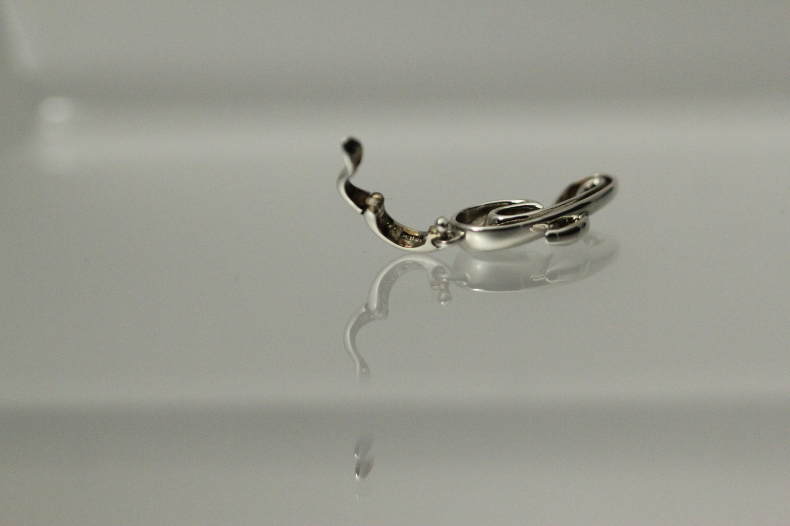 925 Sterling Silver Fancy Letter “G” Pendant Enhancer Bail 3.4 Grams (PEN9399)