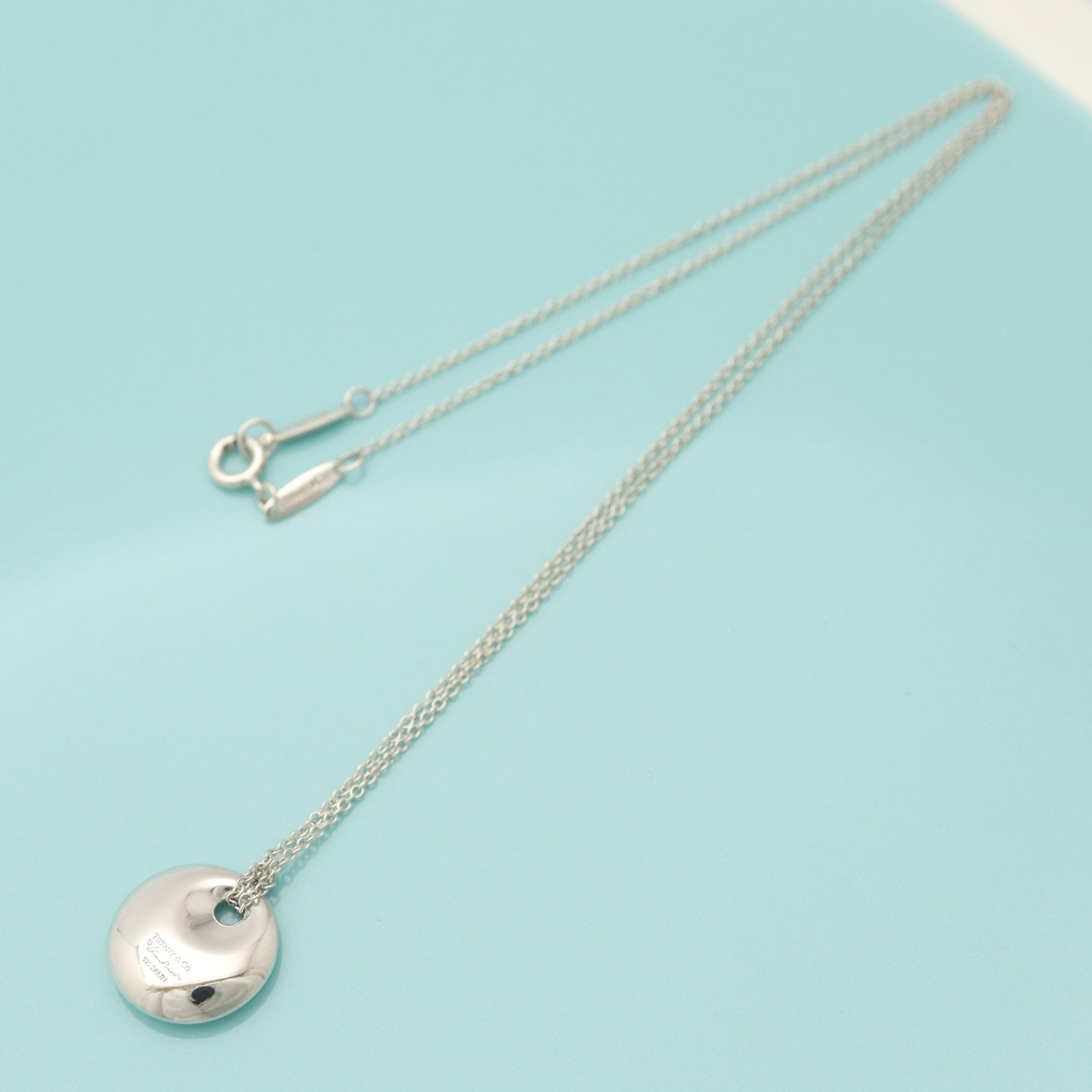 Tiffany & Co. Elsa Peretti Round Circle Disc Pendant Necklace 15.1″ Silver 925