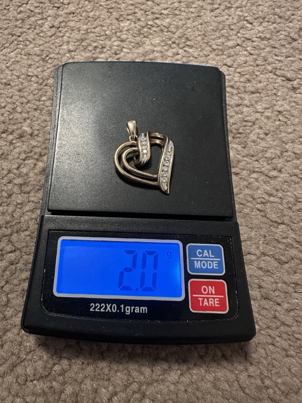 10K Gold Heart Pendant About 2 Grams