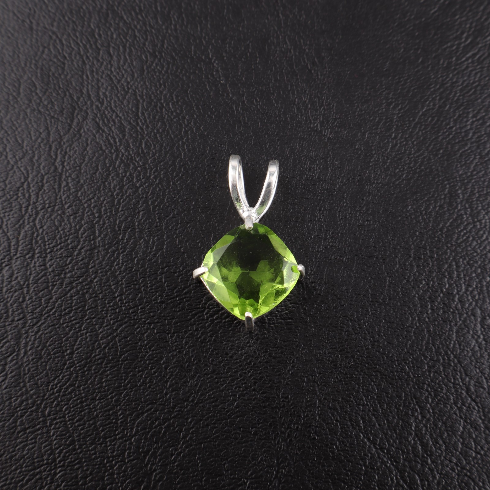 Peridot Gemstone 925 Sterling Silver Jewelry Handmade Women Gift Pendant 0.93”