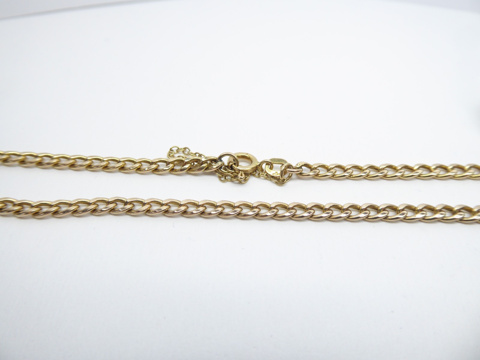 9ct Gold Curb Chain Link Hallmarked 6.7 grams 24” with gift box