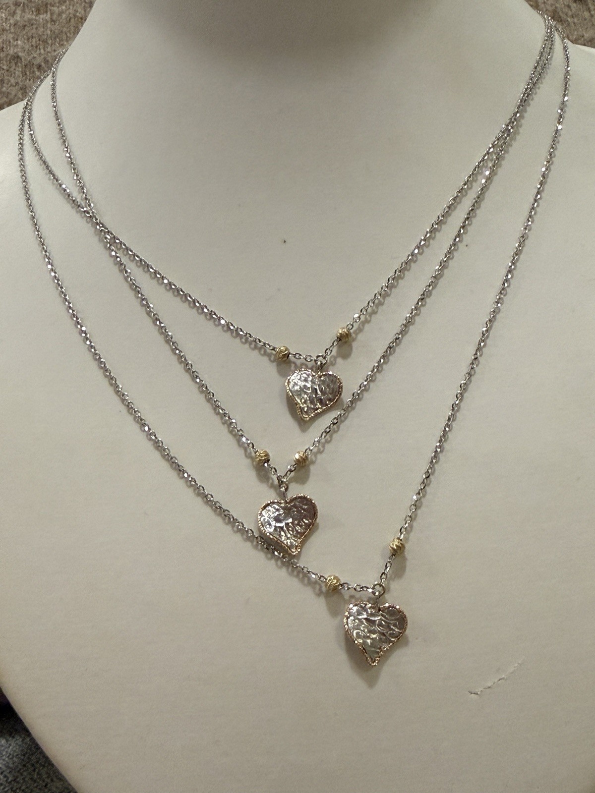 Gorgeous 18k Solid Gold Women Three Hearts Necklace 9.6 Grams