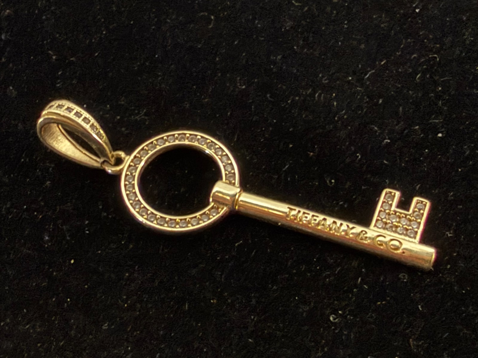 Tiffany & Co. Natural Diamond Modern Open Round Key Charm 14K Yellow Gold