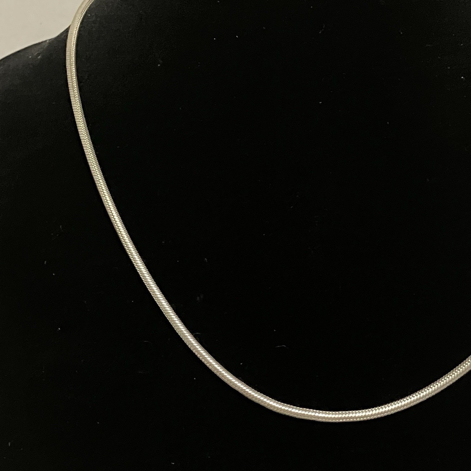 925 Italy Sterling Silver Round Snake Chain Necklace 18″ 2mm Layering Unisex