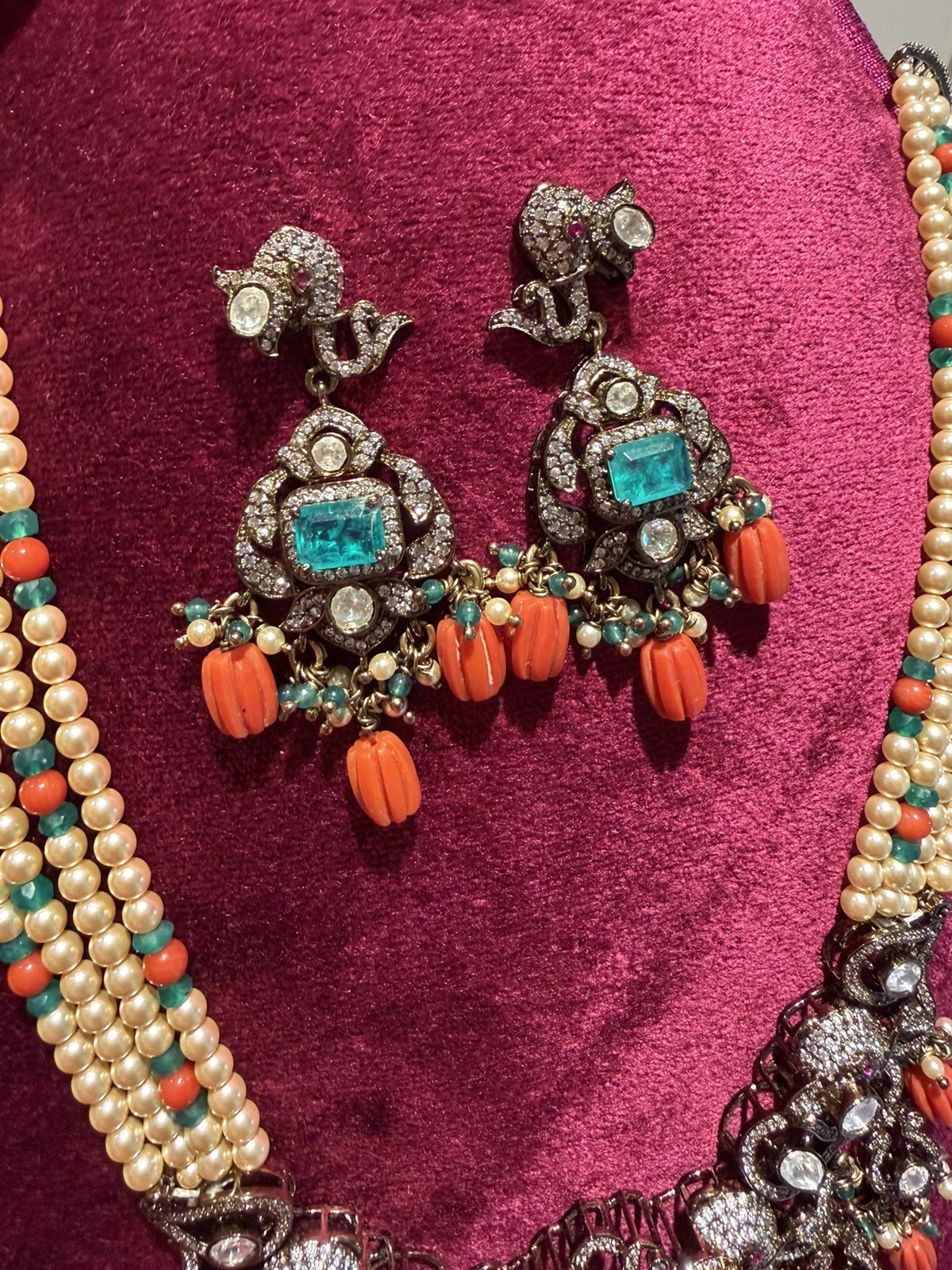 Victorian styled 925 silver hall marked necklace set.