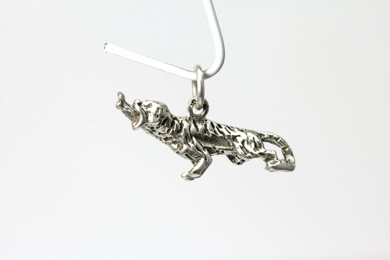 Very Nice 925 Sterling Silver Small Tiger Charm/Pendant 2.6 Grams (PEN3479)