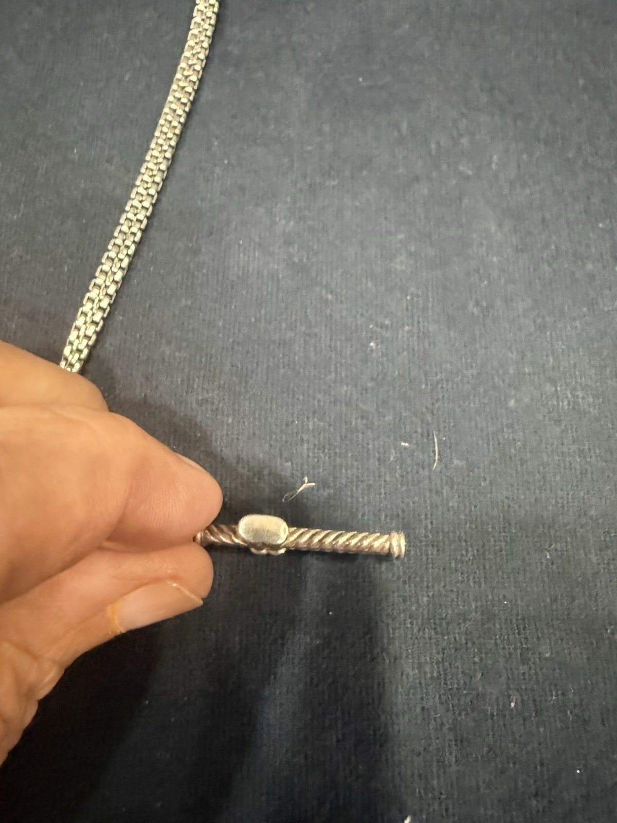David Yurman Men’s Sterling Silver Chevron Cross Pendant & 22″ Box Chain Set.