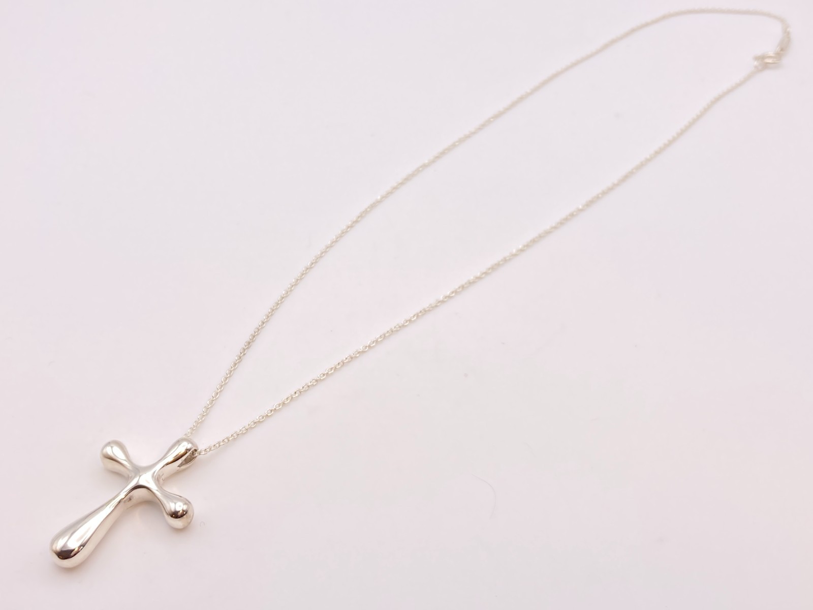Tiffany & Co. 29mm Small Cross Pendant Necklace 16″ Silver 7.5g