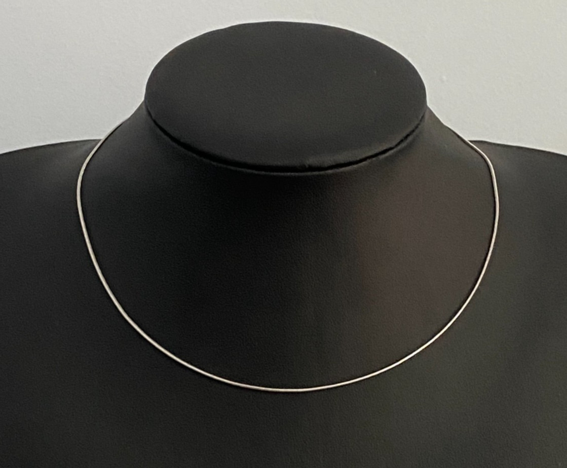 18K White Gold Snake Link Chain Necklace 40cm Long