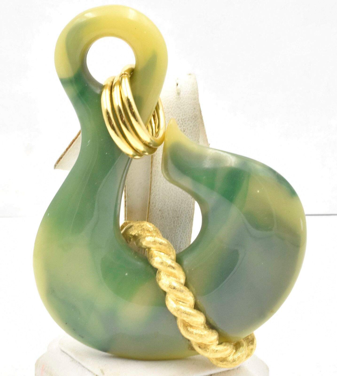 Vintage Unusual KRAMER Gold Plate HUGE Mottled Green Resin/Plastic pendant