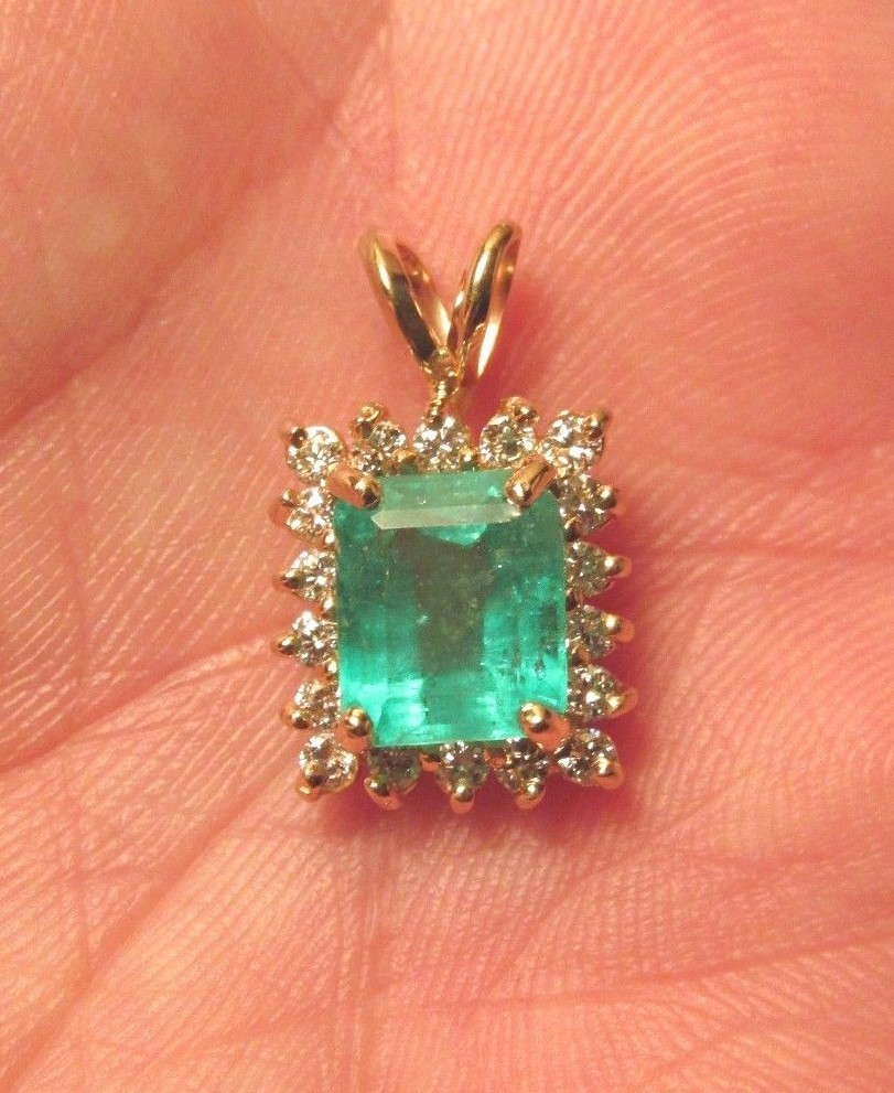 2.84 CARAT EMERALD GIA CERTIFIED PENDANT – WITH 18 ( .54 TCW ) E COLOR DIAMONDS