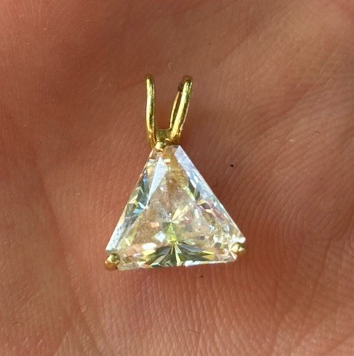 14K Yellow Gold Trillion Cut Solitaire Pendant 1.04g Clear Stone Point of Light