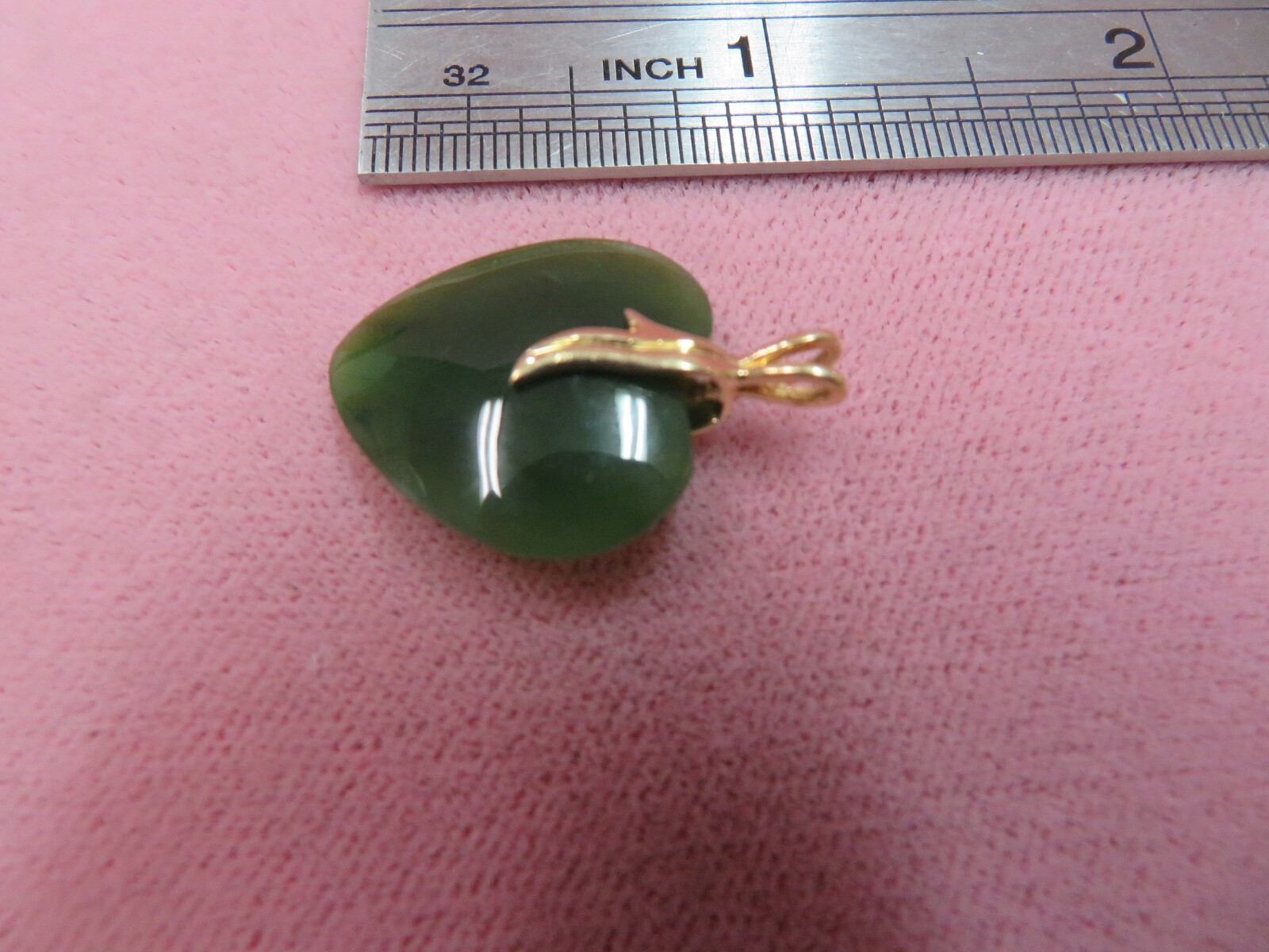 High Quality 14k Solid Y. Gold Nephrite Jade Heart Pendant 3.4 Grams