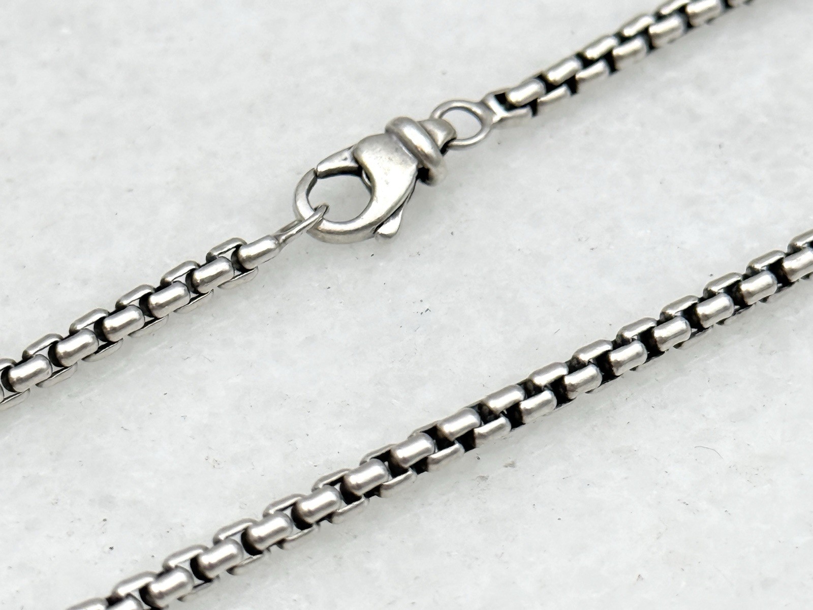 Unsigned David Yurman Sterling Silver 16″ Round Box Chain 2.5mm