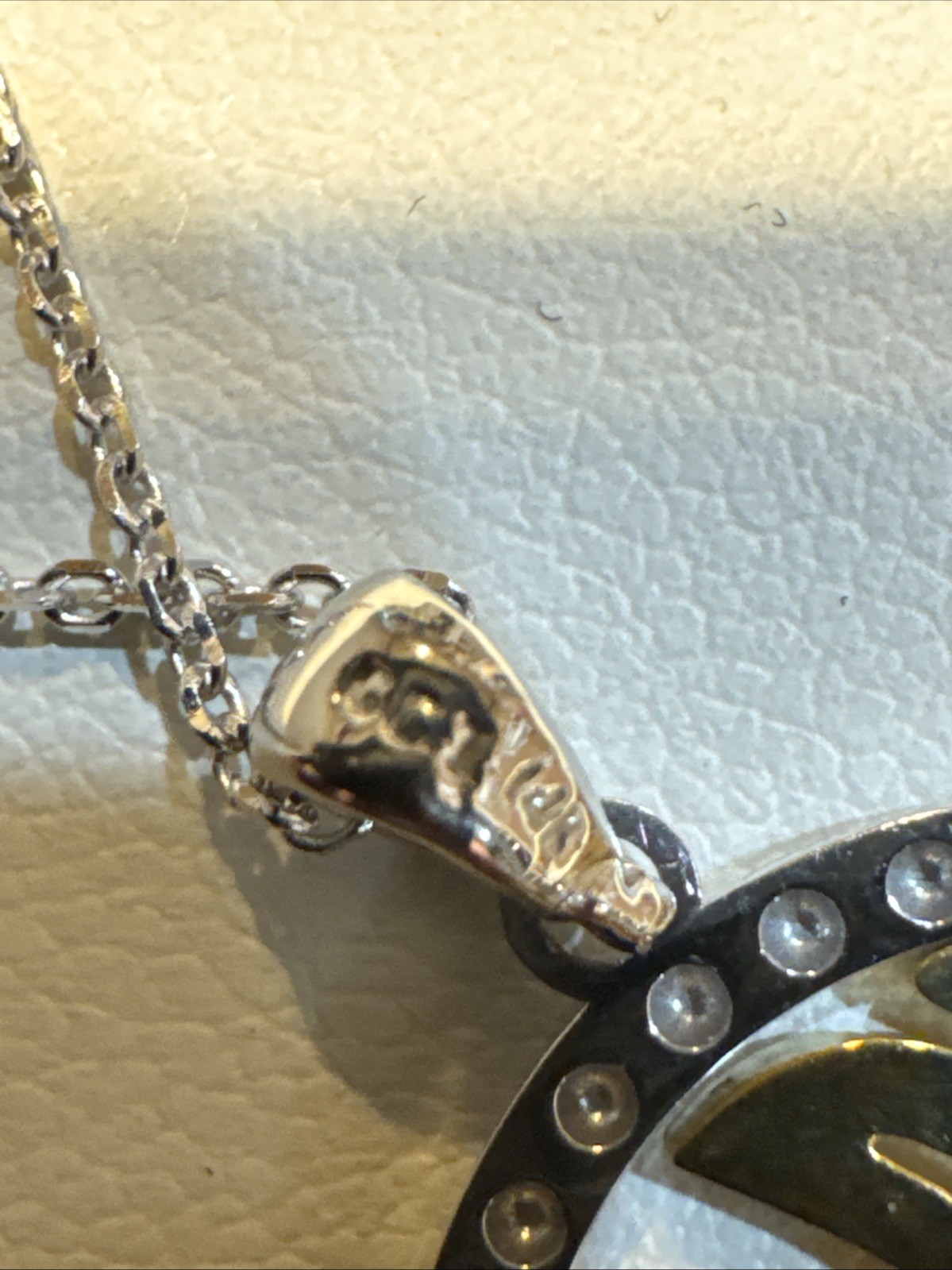 Multi Tone 14kt White & Yellow Gold Diamond Cut “Mom” Pendant 2.8 Grams 14k Gold