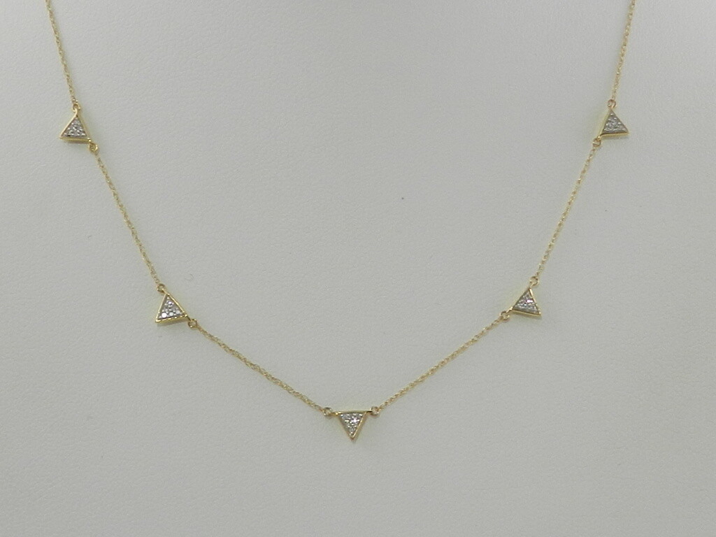Elsie May Diamond Micro Triangle Collar Necklace (1/10 ct. t.w.) in 14k Gold