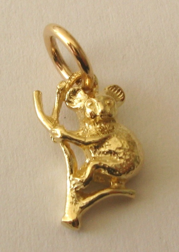 SOLID 9K 9ct YELLOW GOLD 3D KOALA on BRANCH AUSTRALIAN ANIMAL Charm/Pendant