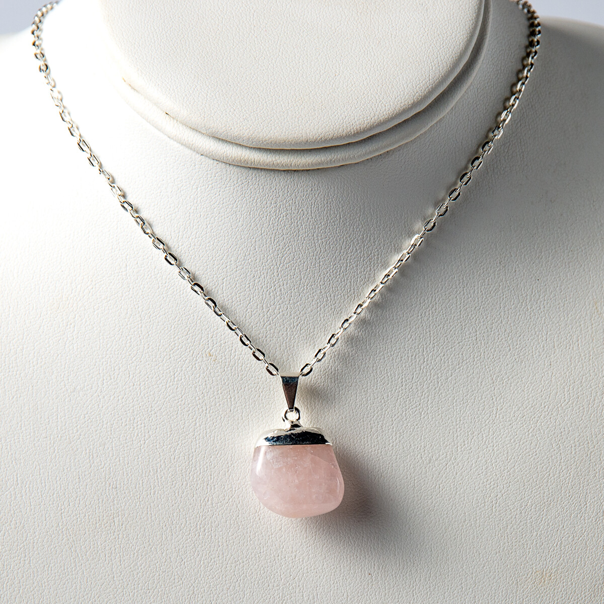 Fashion Pink Polished Rose Quartz Natural Crystal Necklace Pendant and Chain Gem