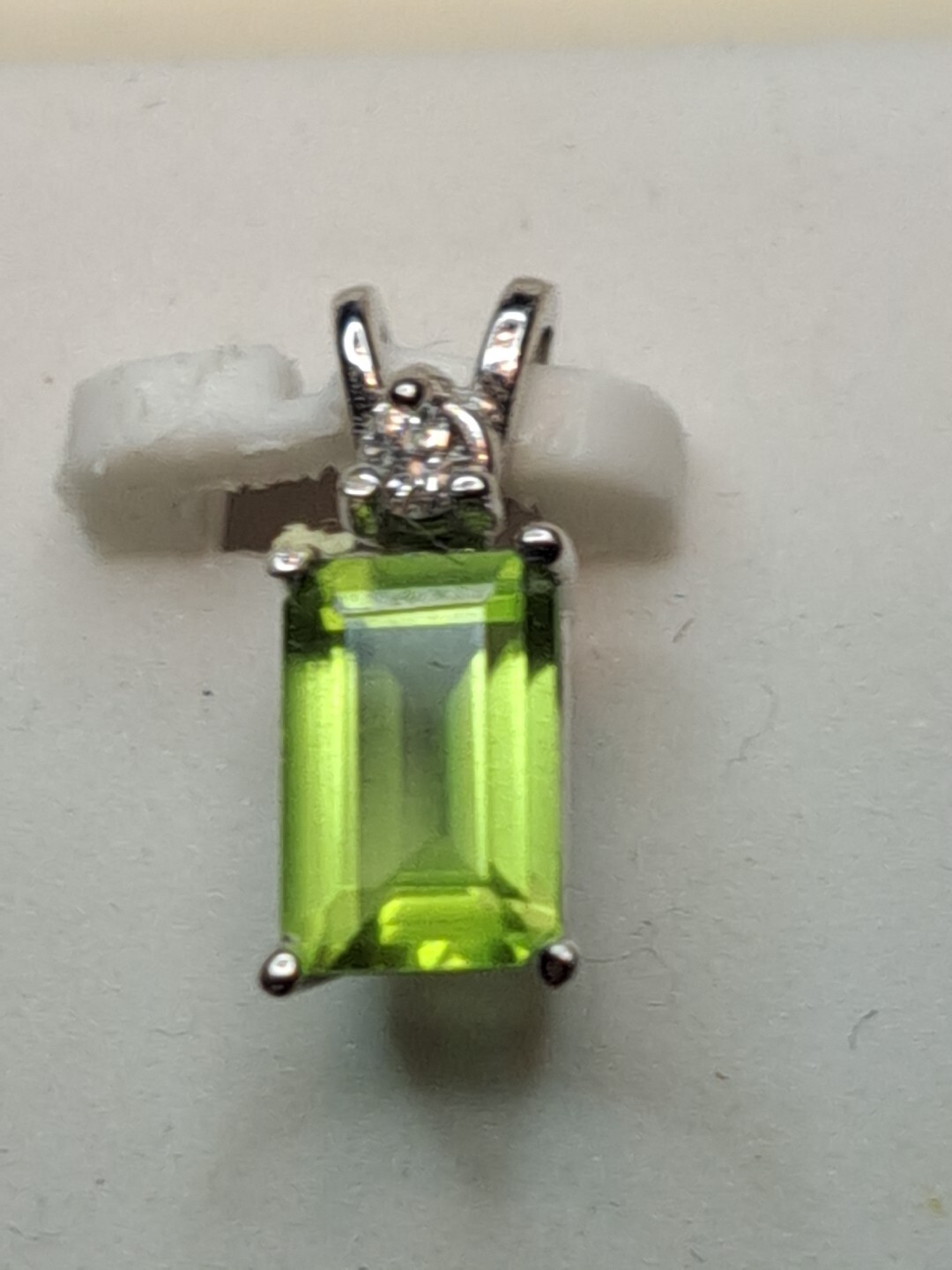 New 14 Karat White Gold Light Green Paridot Pendant With Diamond 10MMx5MM 12-15