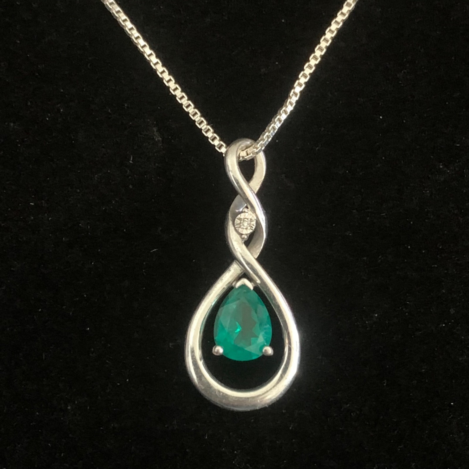 Sterling Silver Infinity Pendant Necklace Lab-Created Emerald 18″ Box Chain