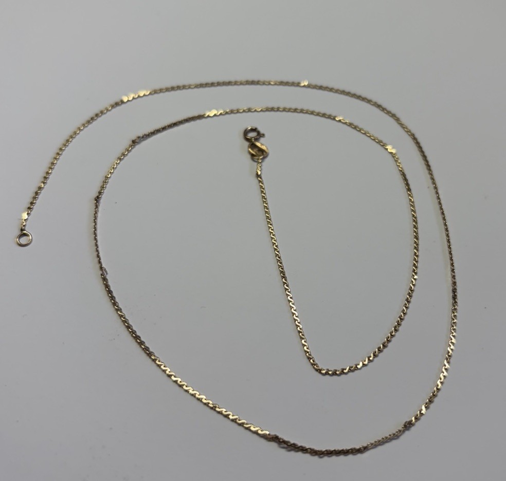 Solid 14k Yellow Gold Serpentine necklace. 1MM 20 inch 2G Gold
