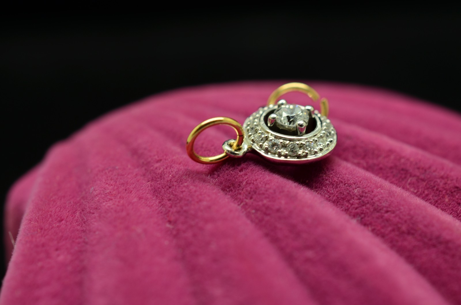 14K White Gold Diamond w/ Halo Round Pendant Charm 0.17 tcw -Tiny