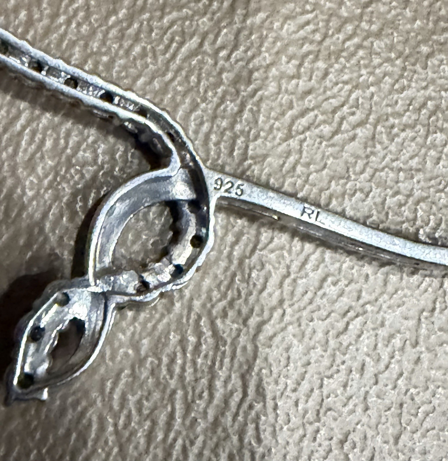 RL The Richline Group Sterling Silver 8 Small Diamonds Journey 18″ 925 Necklace