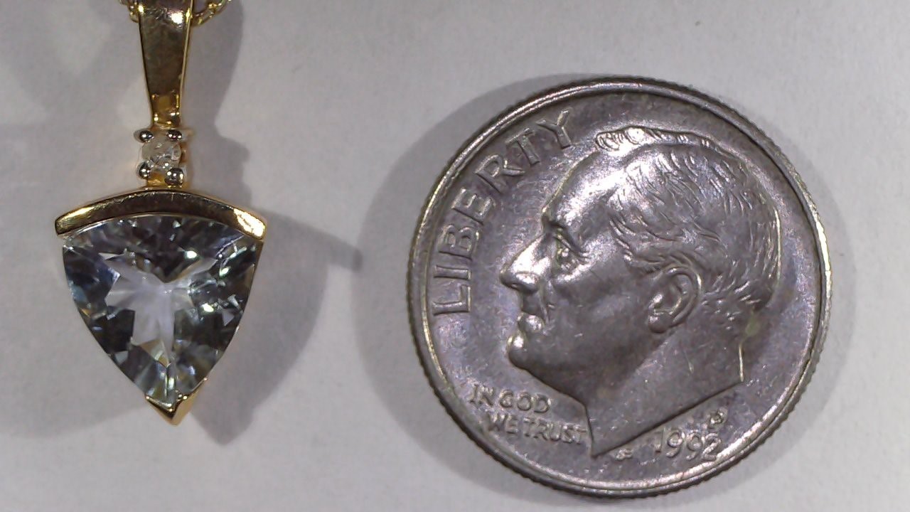 10K Yellow Gold 1.60ct Natural Light Blue Aquamarine Pendant Necklace – 18″