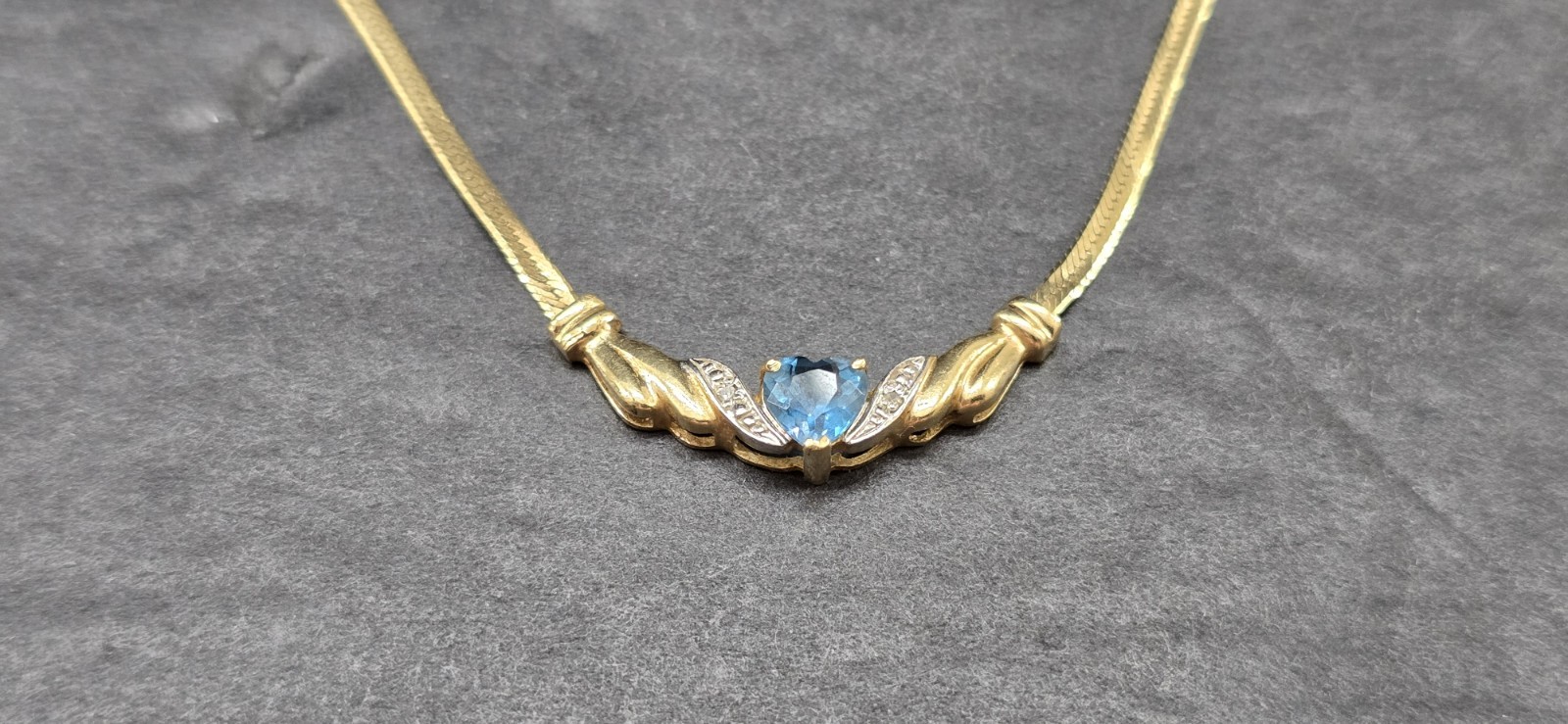 Italy 14k Solid Gold Herringbone Chain Topaz Necklace 6.27g – Scrap or Wear