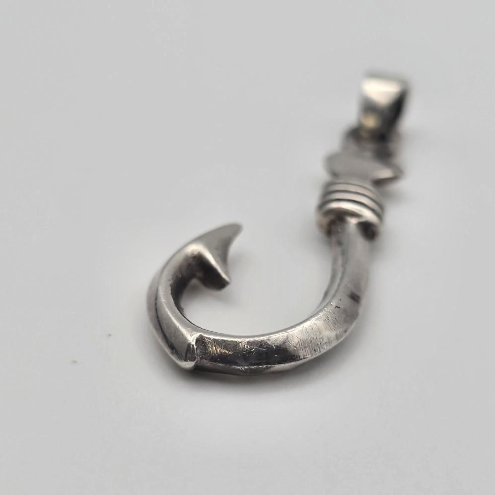 925 Sterling Silver Nautical Fish Hook Line Bait Fishing Fisherman’s Pendant
