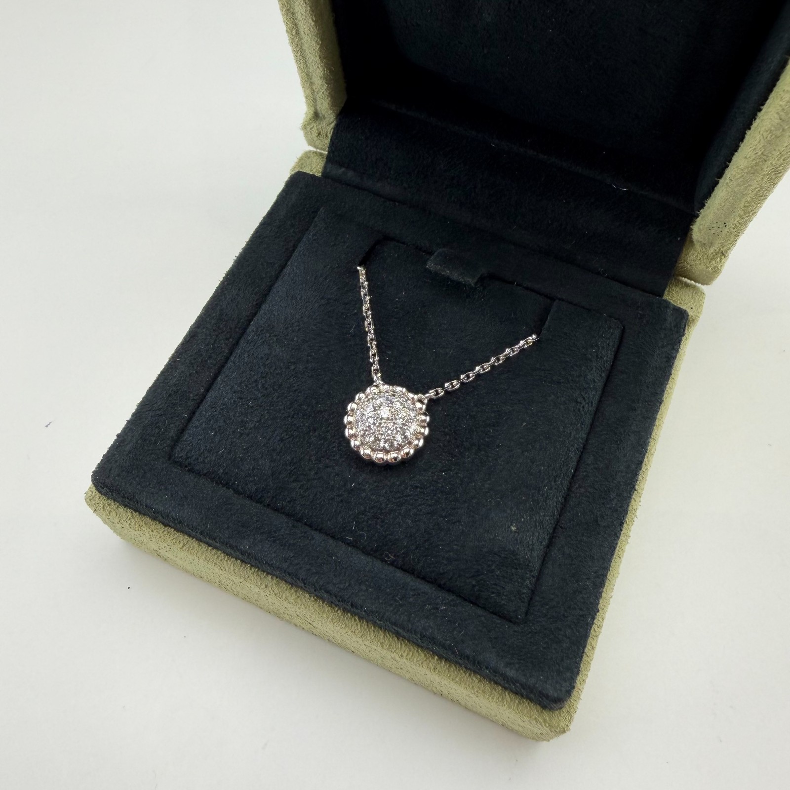 Van Cleef & Arpels Perlée Diamonds Necklace 750 White Gold (VCARO9PC00)