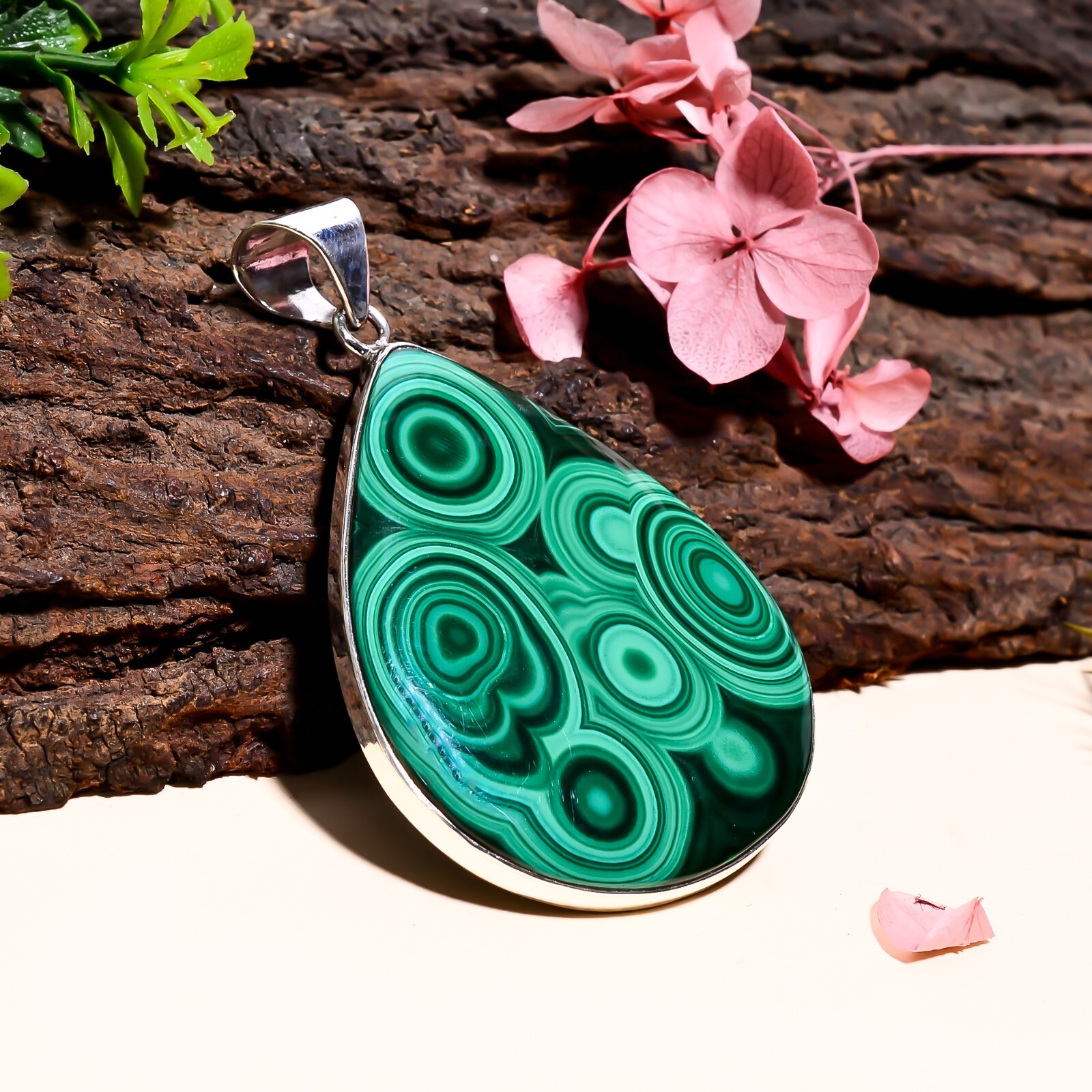 Malachite Pendant Solid 925 Sterling Silver Beautiful Gemstone Pendant A-67